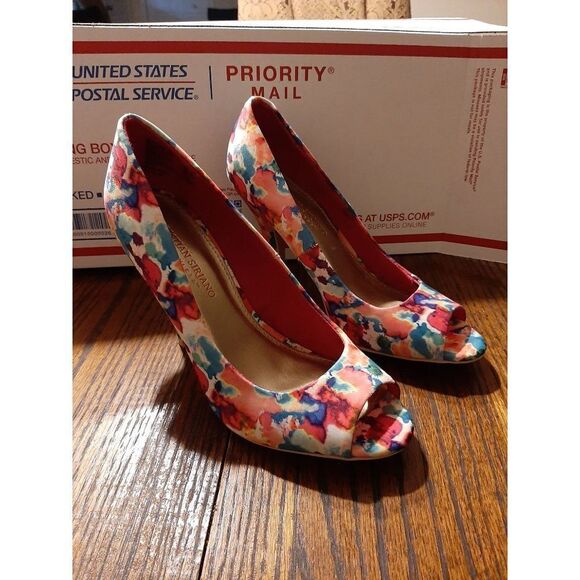 Good Used Condition 7.5 Floral Color Splash Christian Siriano Peep Toe 4" Heels - Picture 1 of 7